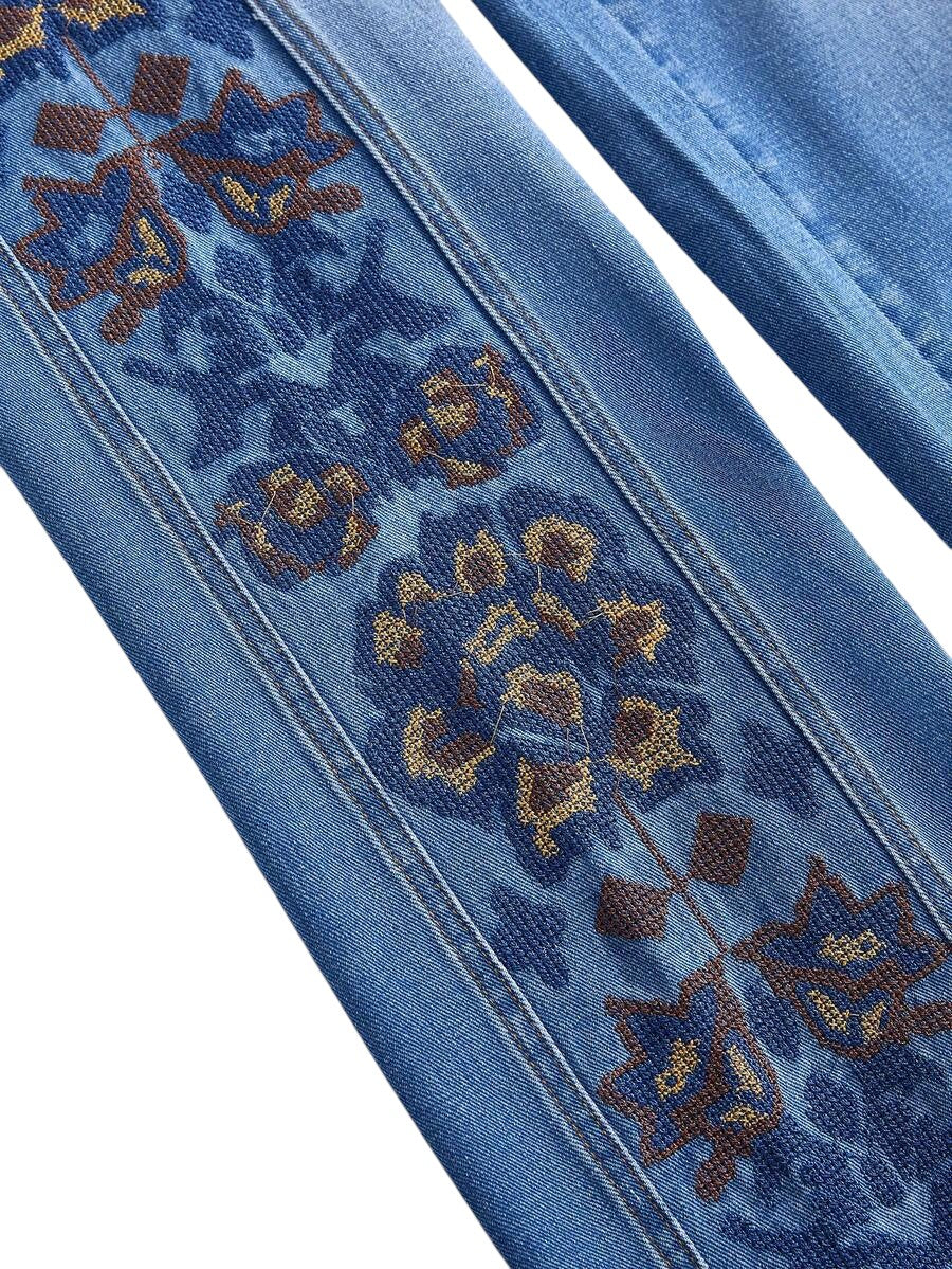 Unisex Low Rise Floral Embroidered Loose Denim Jeans