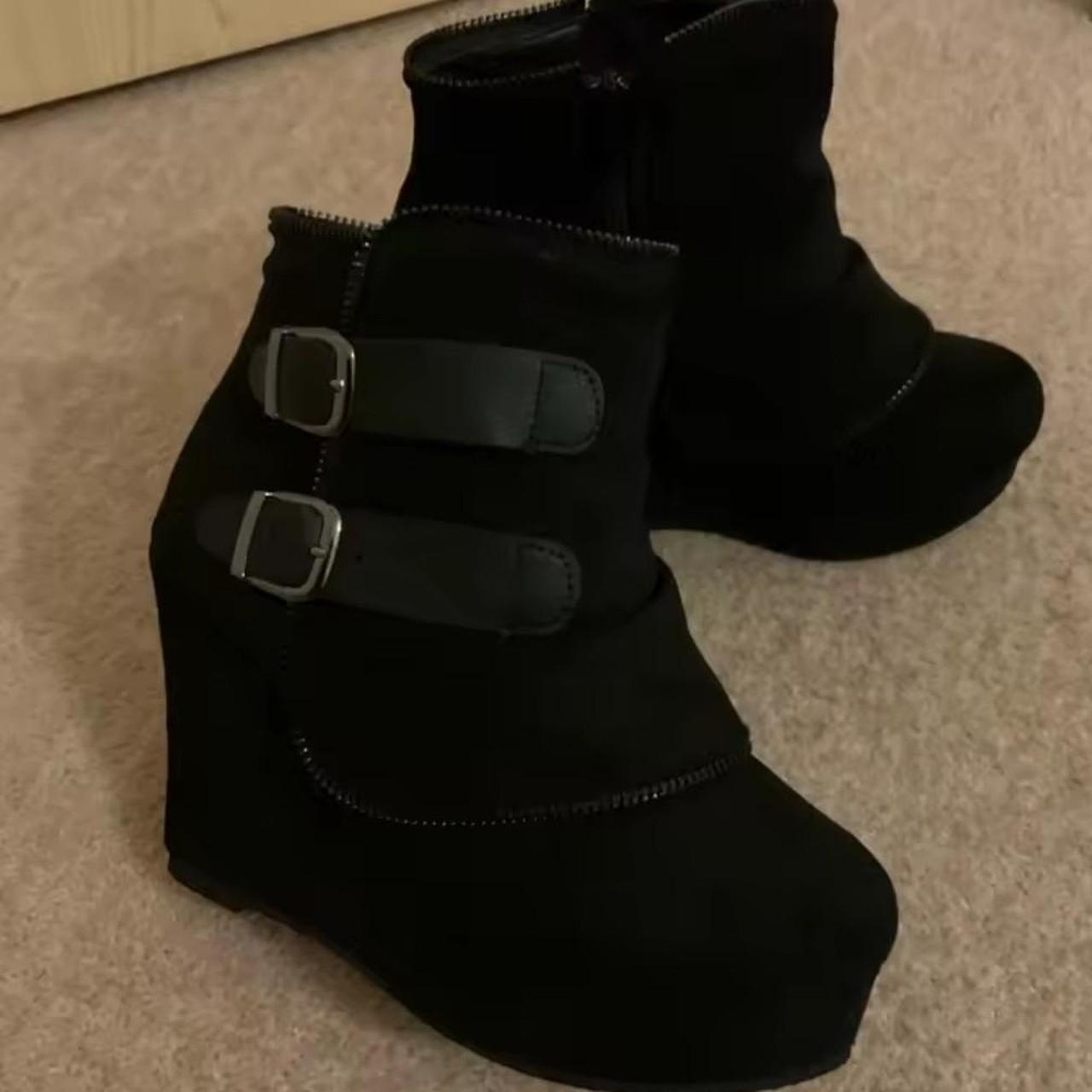 Women's black Boots