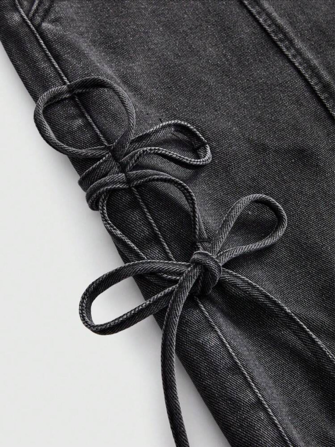 Asymmetrical Drawstring Oversized Cargo Capri Jeans